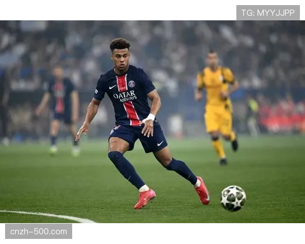 巴黎前场逼抢体系下杜埃替补奇兵作用凸显